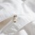 Posciel-adamaszek-bialy-zoom-2_Easy-Resize.com.jpg