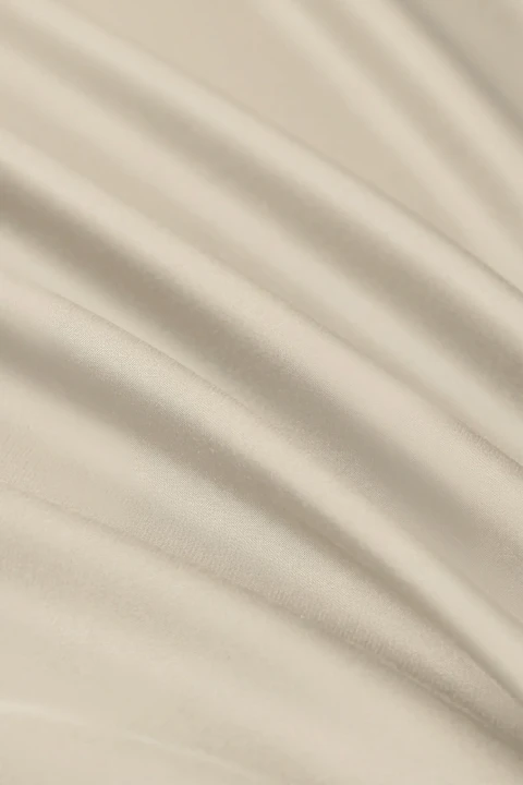 Posciel-Bambusowa-z-Biala-Biza-Bezowa (5).webp